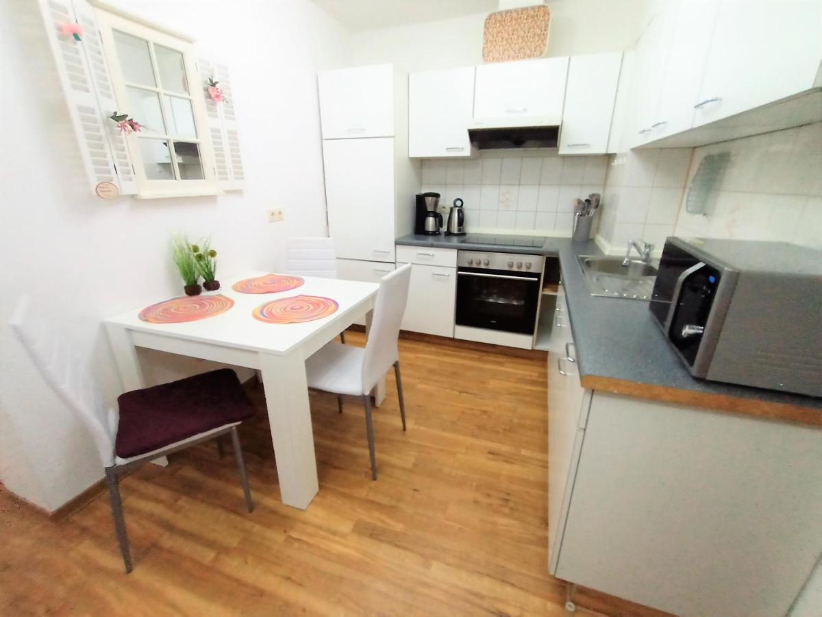 Bodensee Friedrichshafen City Apartment "Lara" Bagian luar foto